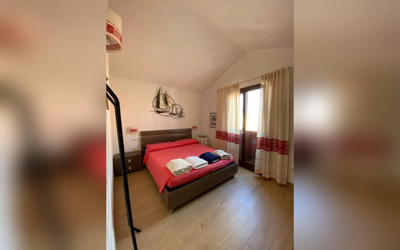 Camera con bagno privato — Domu Arcada, Villasimius (Sardegna) (foto 3)